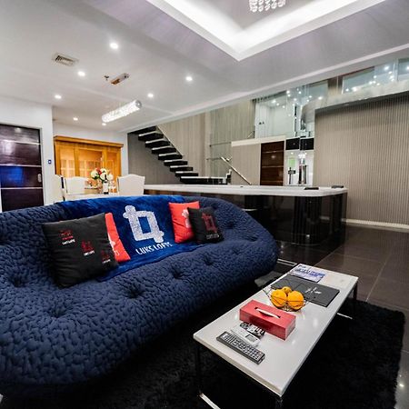 Luks Lofts Hotel & Residences Batangas Екстер'єр фото