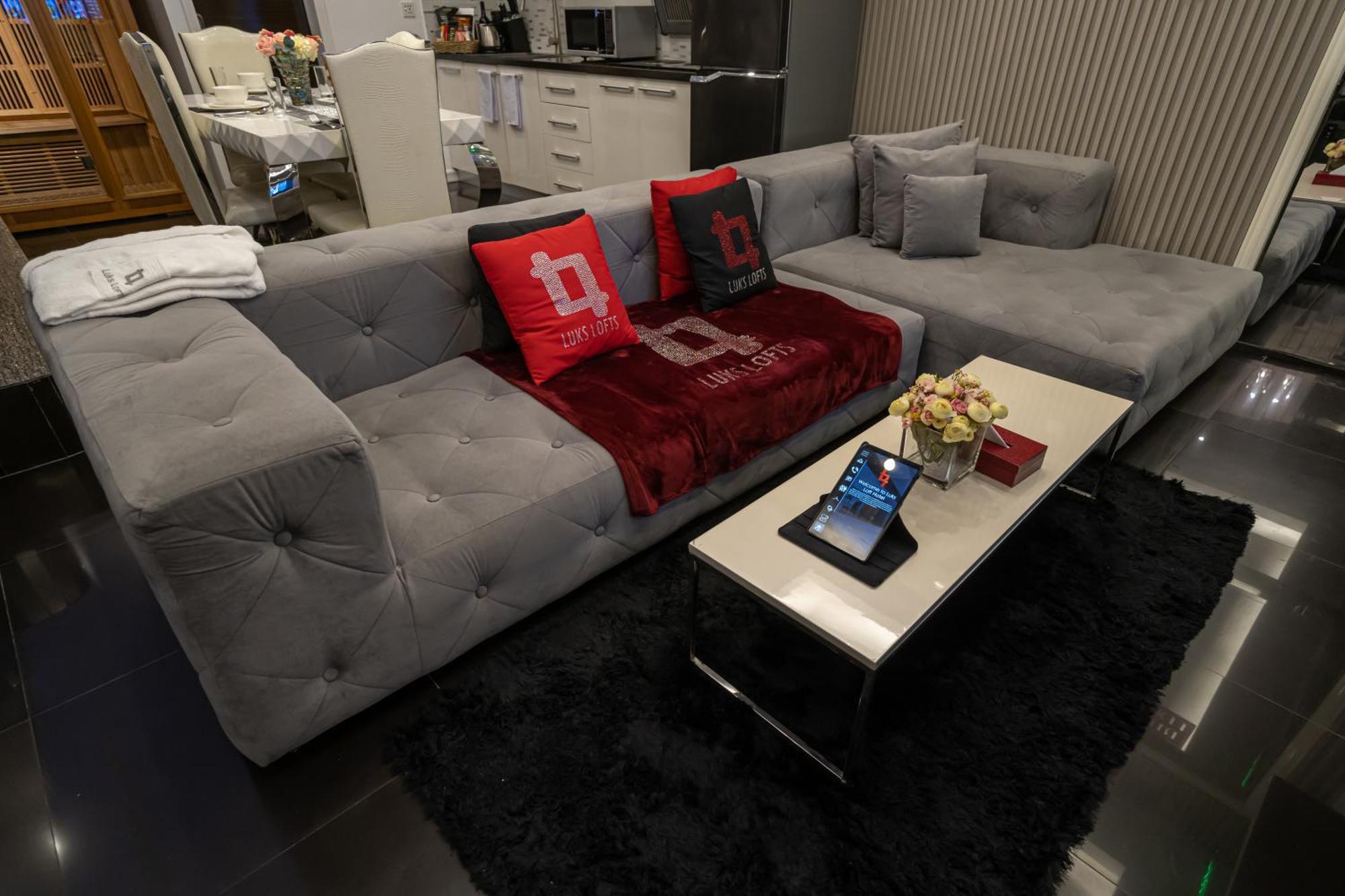 Luks Lofts Hotel & Residences Batangas Екстер'єр фото