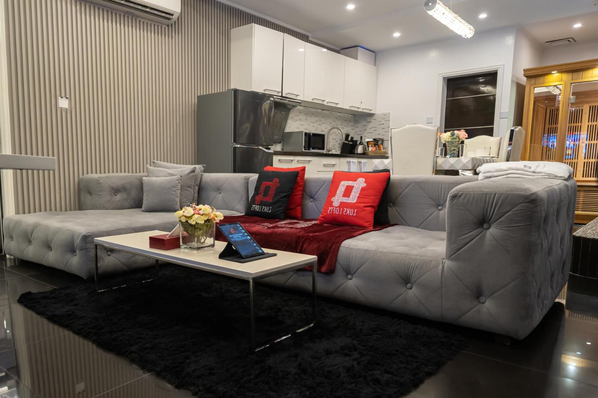 Luks Lofts Hotel & Residences Batangas Екстер'єр фото