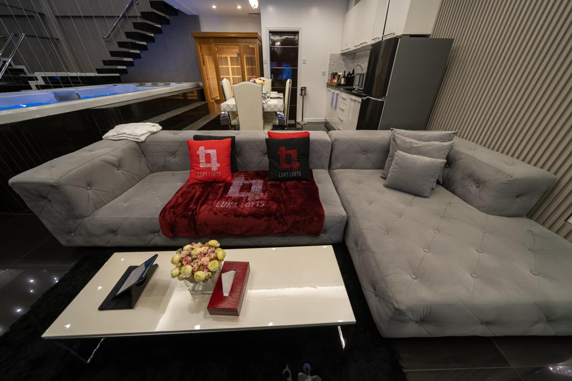 Luks Lofts Hotel & Residences Batangas Екстер'єр фото