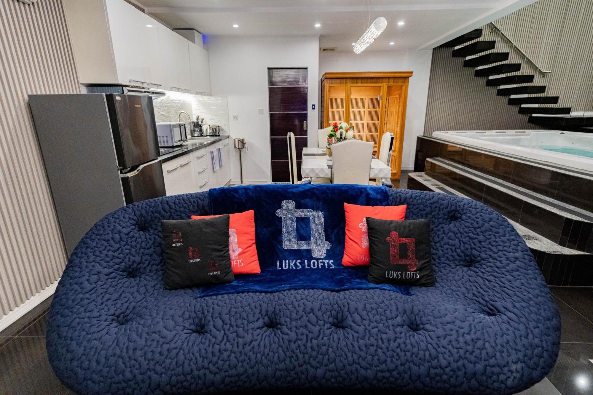 Luks Lofts Hotel & Residences Batangas Екстер'єр фото